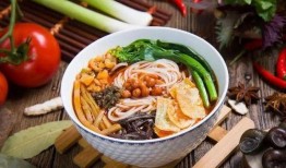 主持人爆料螺蛳粉视频,螺蛳粉背后的秘密大公开！