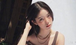 爆料四字女星恋情视频,甜蜜互动引网友热议